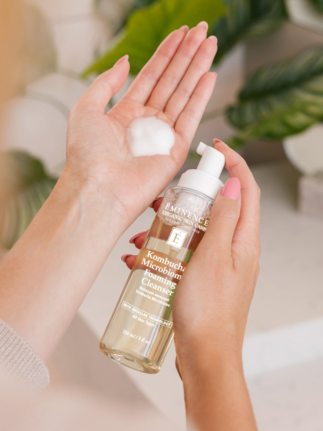 Kombucha Microbiome Foaming Cleanser - 150ml-thumbmail-2