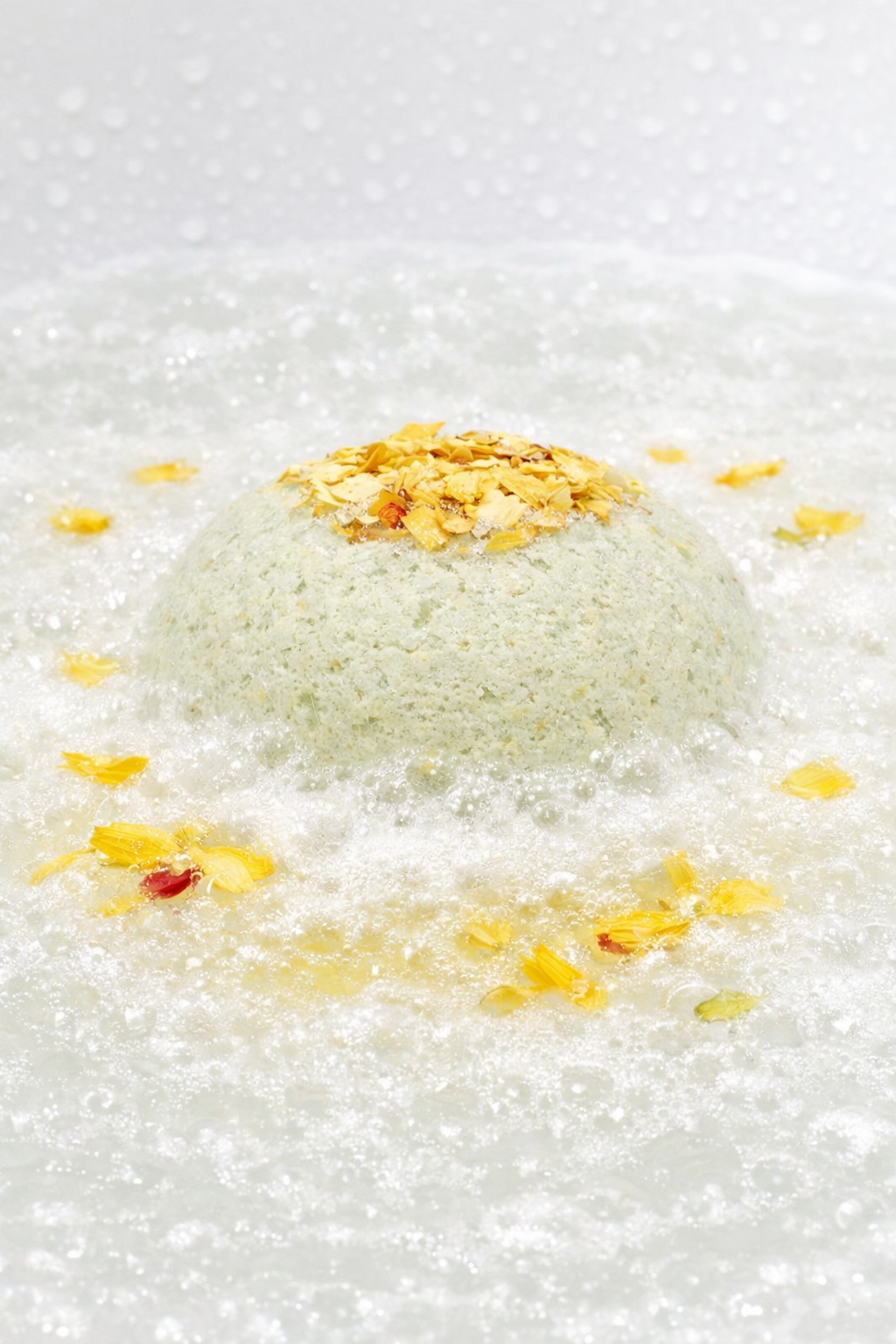 Refreshing Escape Bath Bomb-thumbmail-2